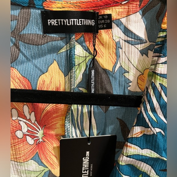 Top - Picture 2 of 3